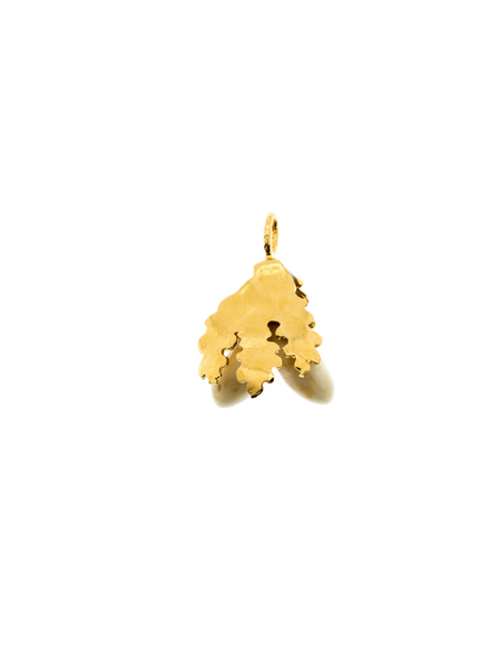 PENDENTIF 5 FEUILLES AVEC 2 CROCS